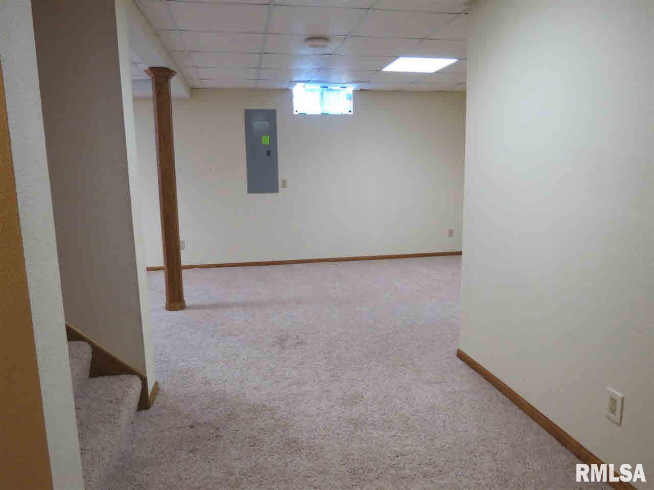2087 Plum Tree Road Bettendorf, IA 52722 - Photo 18 of 24 Gallery Image 18