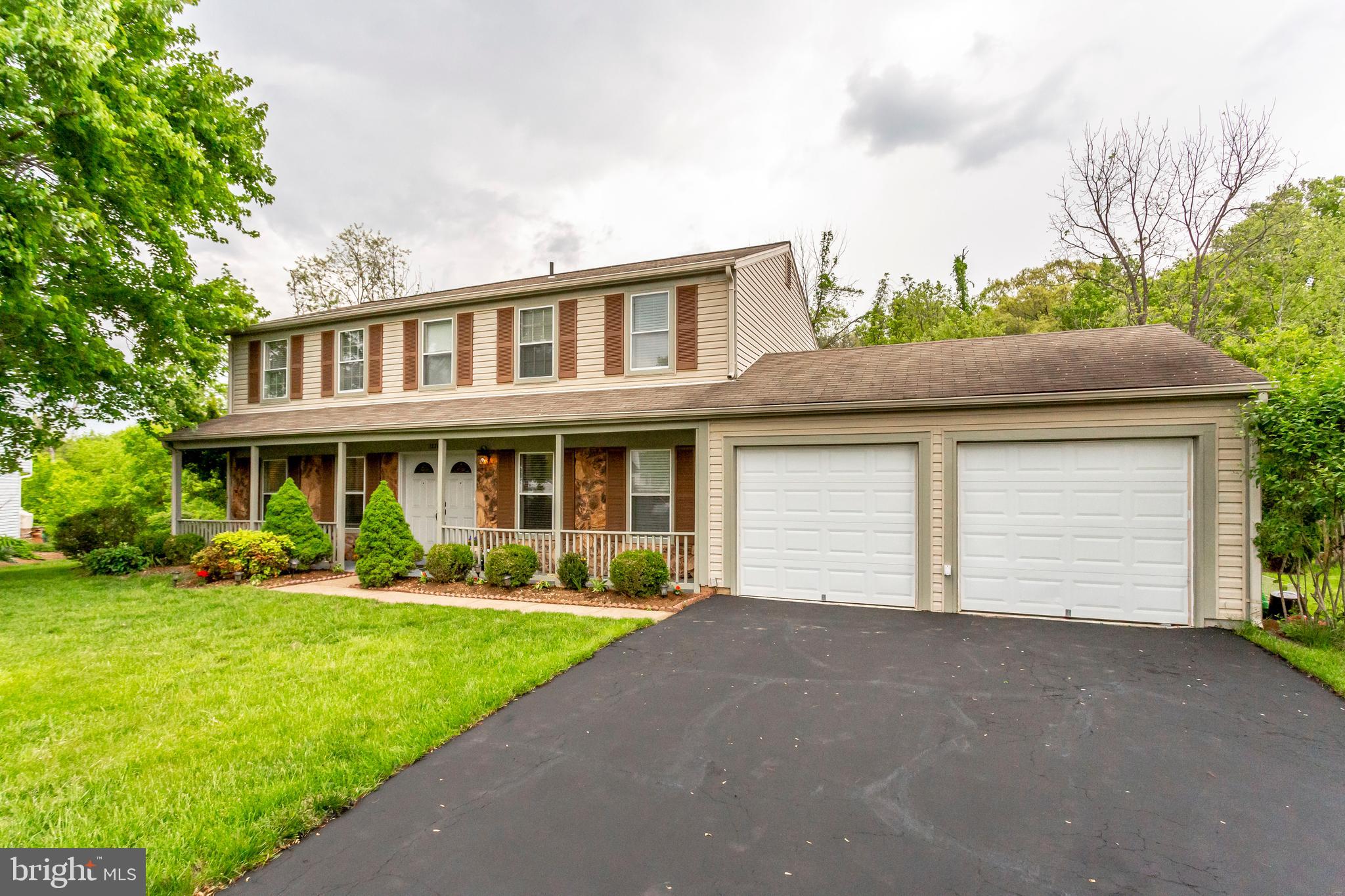 13203 Jasper Road Fairfax, VA 22033 - Photo 2 of 38 Great Cul De Sac Location with Two Car Garage