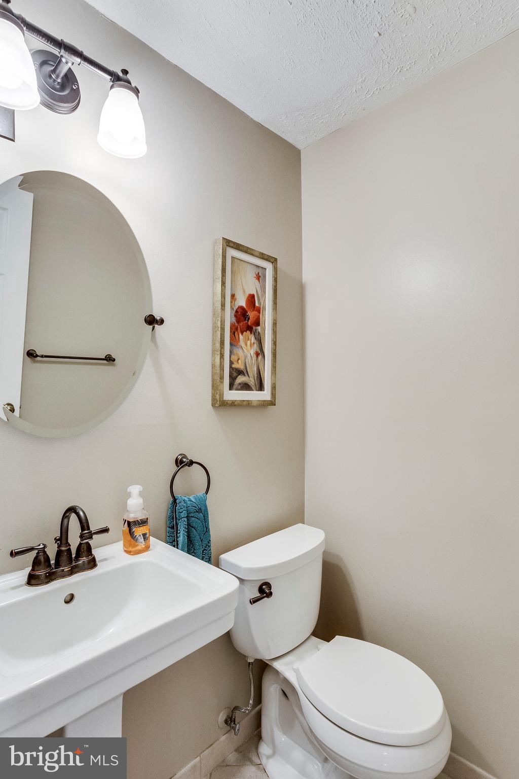 13203 Jasper Road Fairfax, VA 22033 - Photo 18 of 38 Updated Powder Room