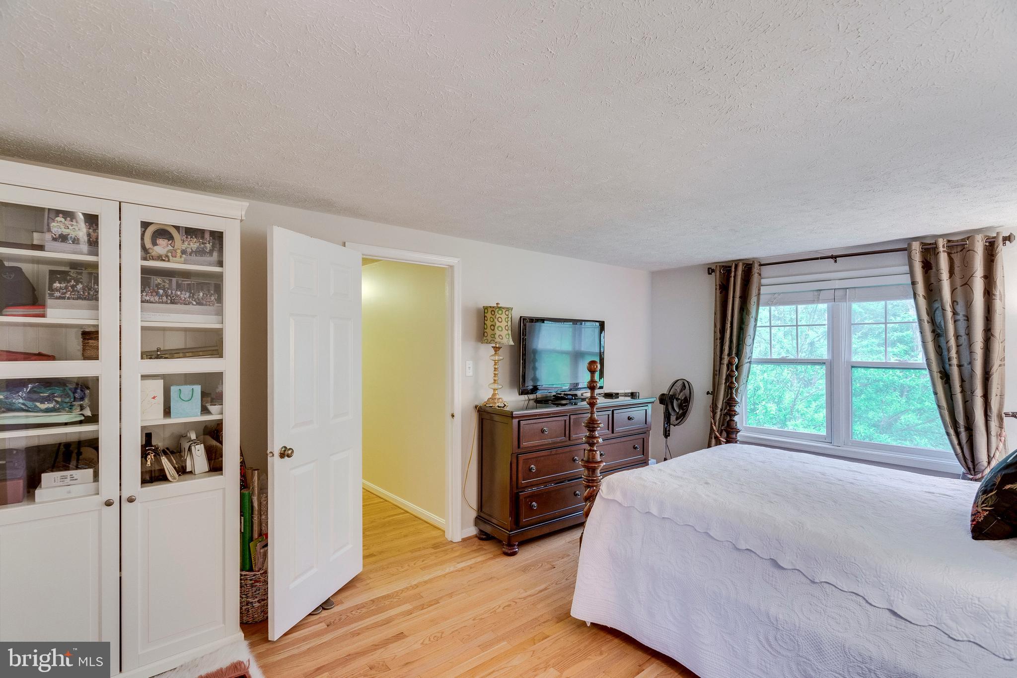 13203 Jasper Road Fairfax, VA 22033 - Photo 24 of 38 Bedroom 1