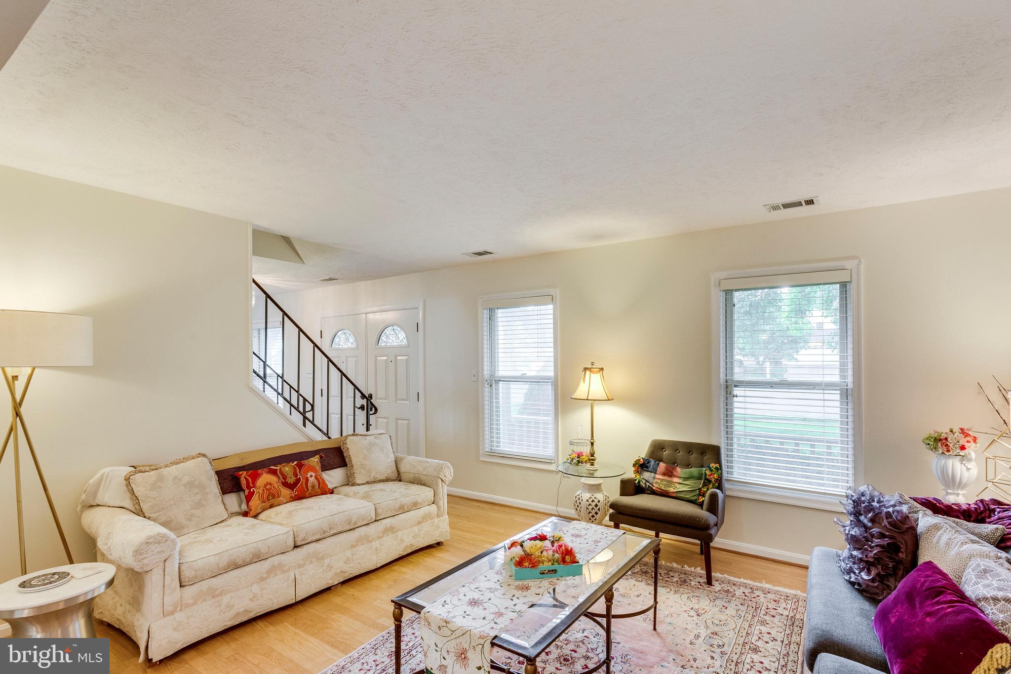 13203 Jasper Road Fairfax, VA 22033 - Photo 5 of 38 Formal Living Room