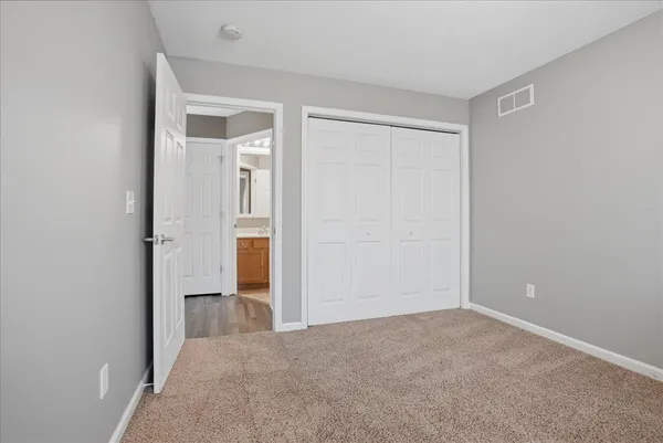 $319,900 | 910 Gerike Way, Bloomington, IL 61704