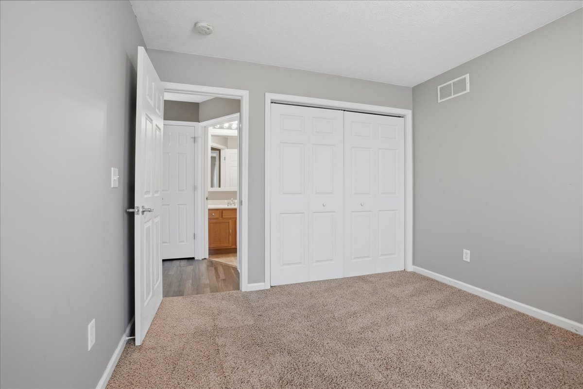 910 Gerike Way Bloomington, IL 61704 - Photo 13 of 35