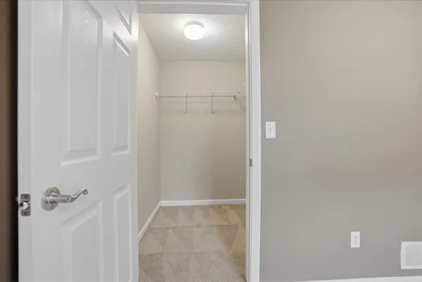 $319,900 | 910 Gerike Way, Bloomington, IL 61704