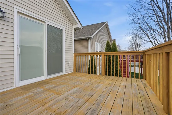 $319,900 | 910 Gerike Way, Bloomington, IL 61704