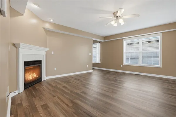 $319,900 | 910 Gerike Way, Bloomington, IL 61704