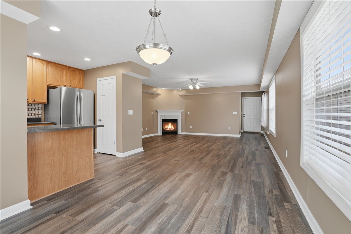 910 Gerike Way Bloomington, IL 61704 - Photo 6 of 35