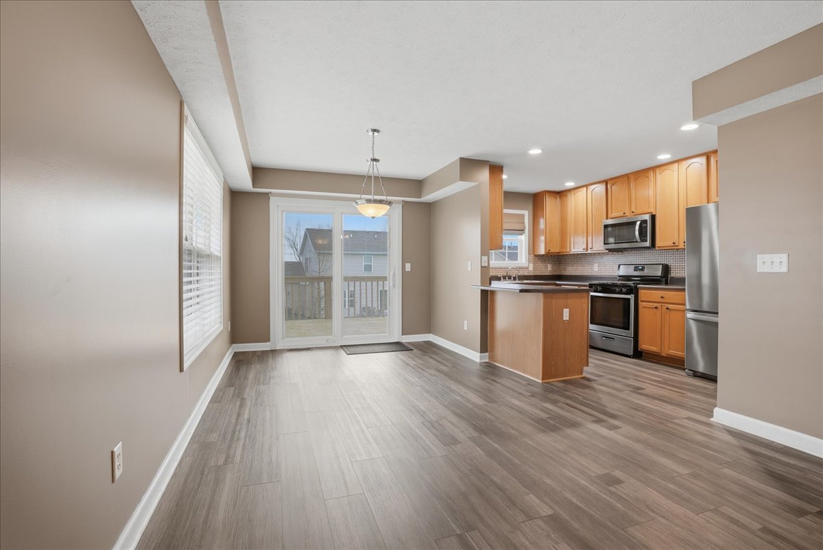 910 Gerike Way Bloomington, IL 61704 - Photo 8 of 35