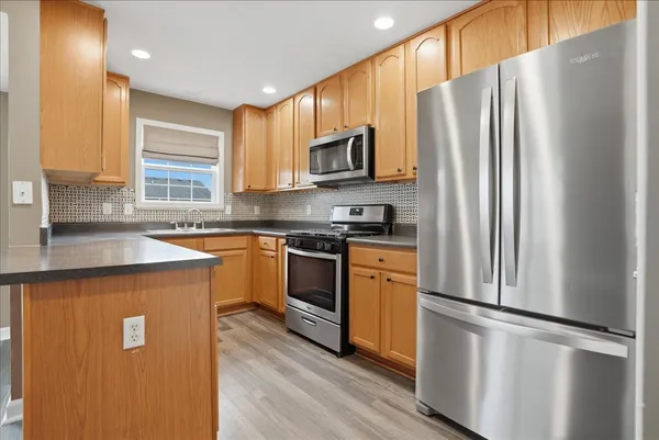 $319,900 | 910 Gerike Way, Bloomington, IL 61704