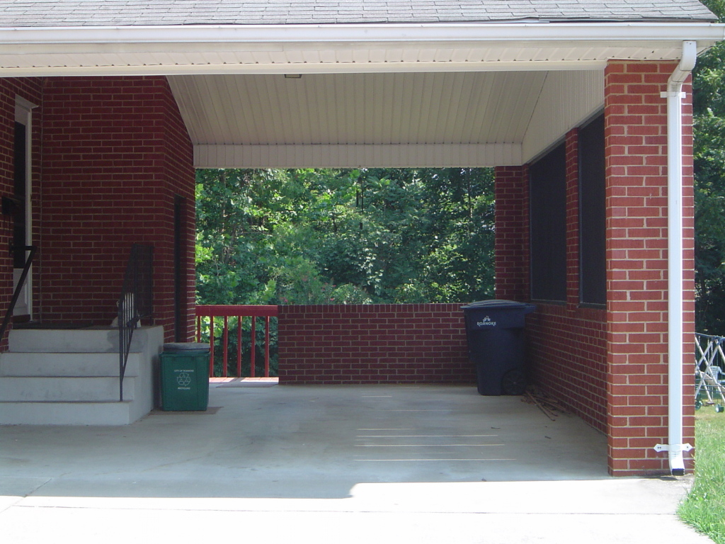 2133 Meadowbrook Road Northwest Roanoke, VA 24017 - Photo 2 of 20 a view of outdoor space and deck