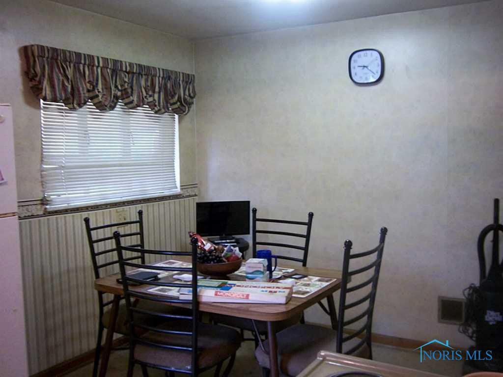 928 Secor Road Toledo, OH 43607 - Photo 9 of 13 Eat In Kitchen.