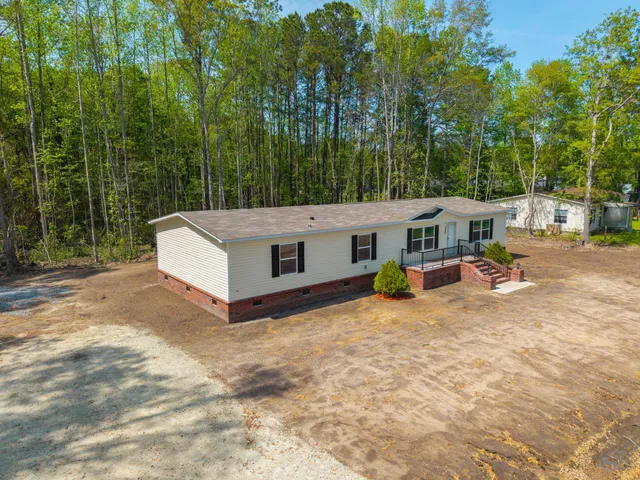 $318,500 | 120 Perry Hill Road, Moncks Corner, SC 29461