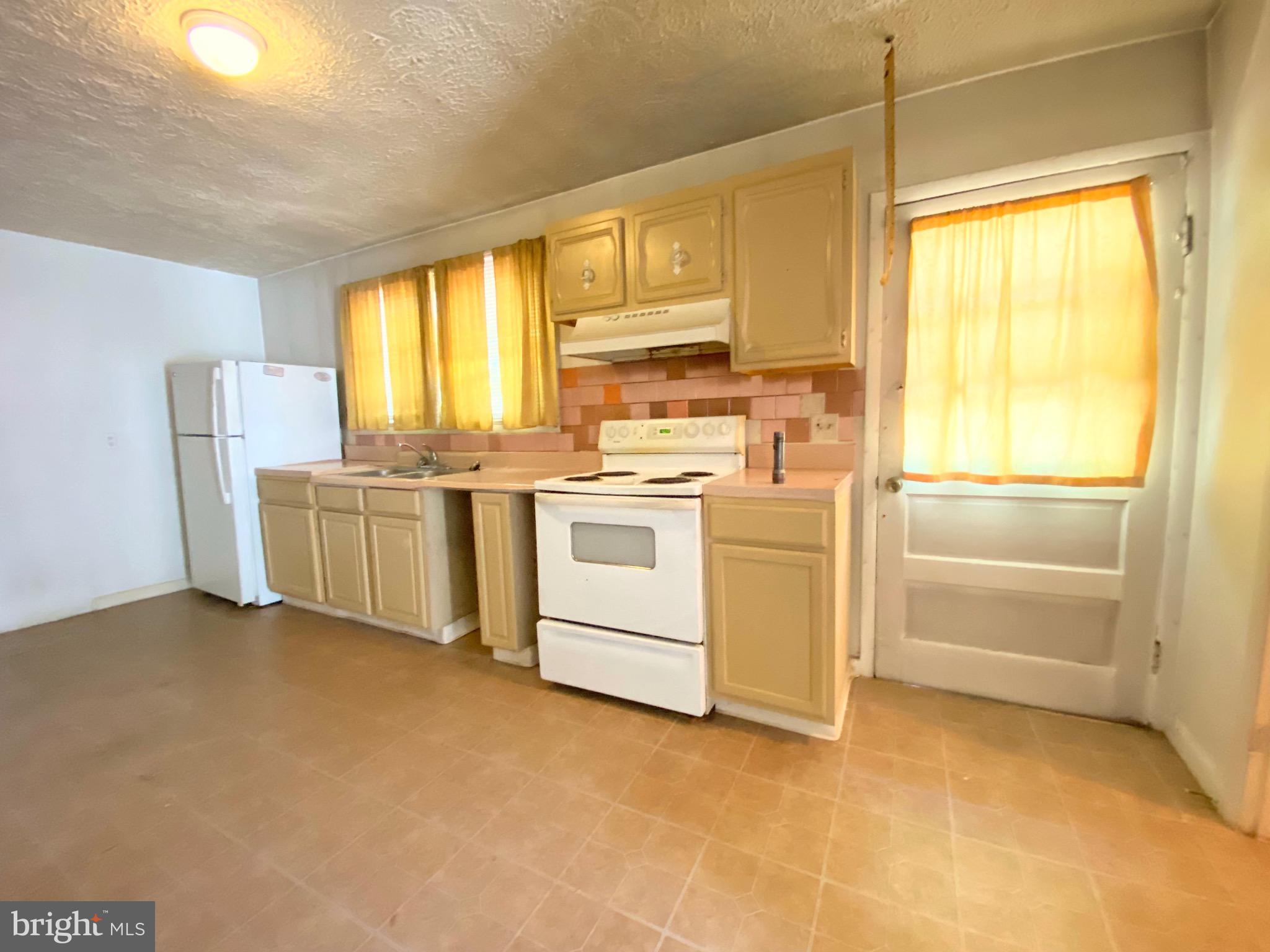 8690 Fairground Road Bel Alton, MD 20611 - Photo 2 of 37 Kitchen
