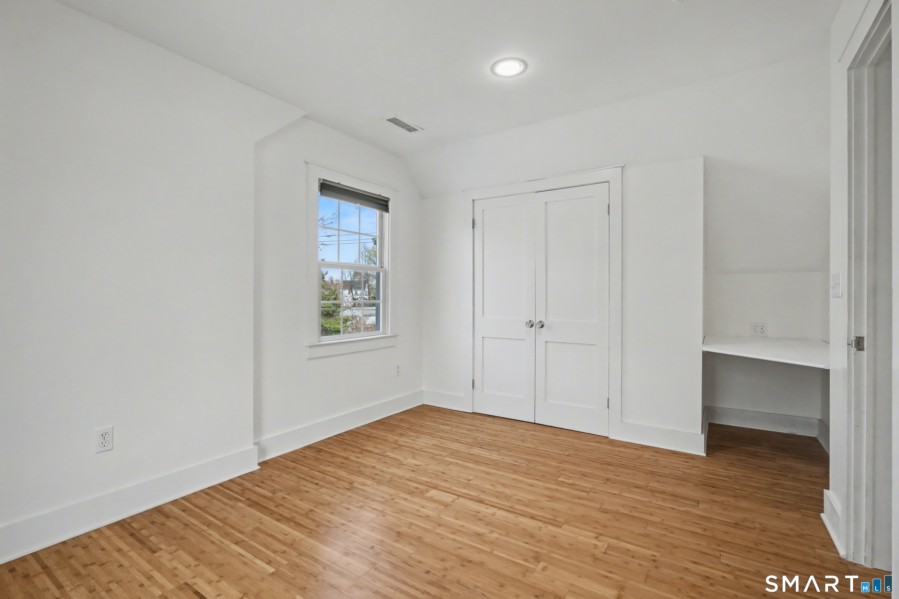 4 Dallas Street Hamden, CT 06514 - Photo 24 of 36
