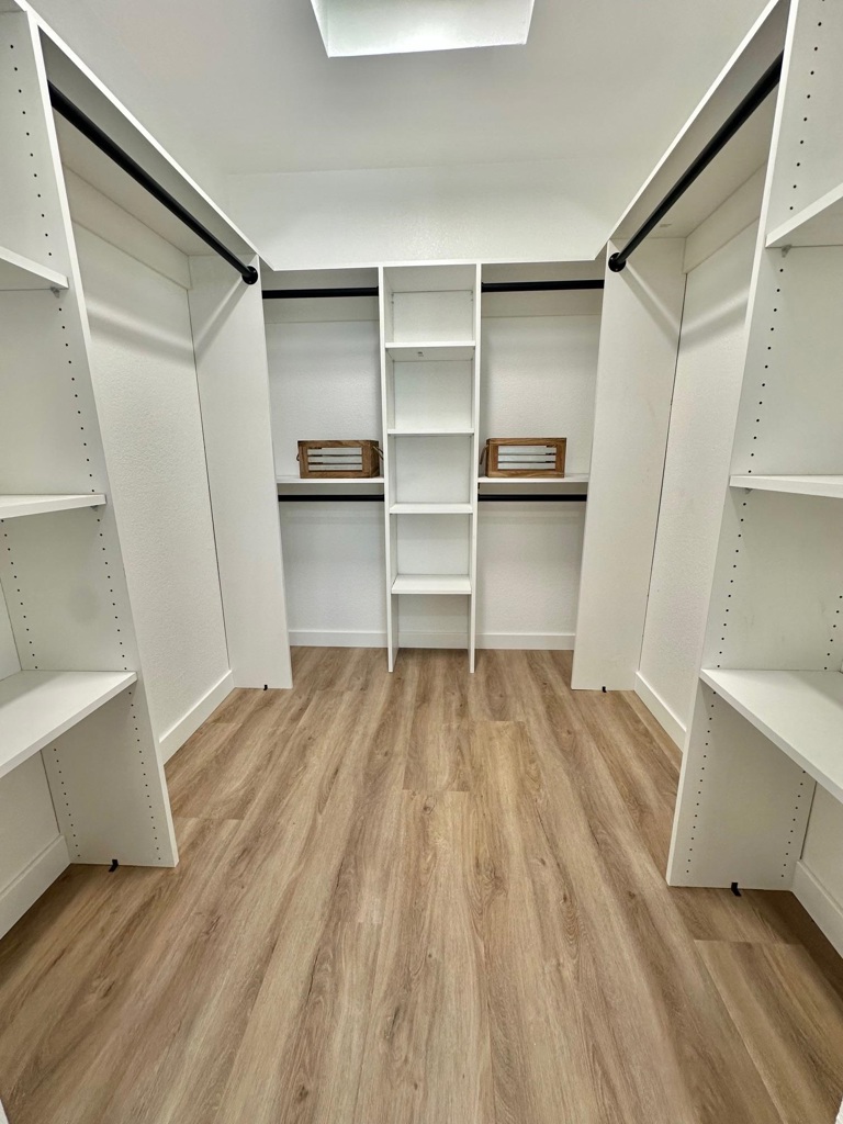 225-225 Kent Place San Ramon, CA 94583 - Photo 15 of 32 master walk