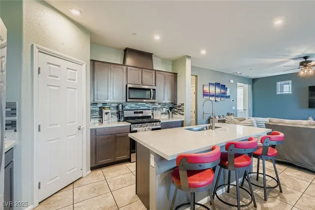 $525,000 | 1010 Huckburn Avenue, Henderson, NV 89015