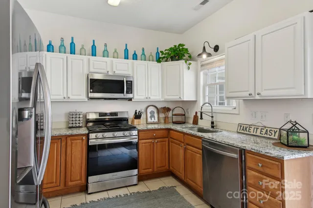 $258,900 | 22 Rotunda Circle, Asheville, NC 28806