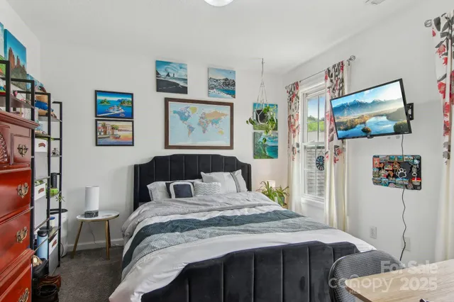 $258,900 | 22 Rotunda Circle, Asheville, NC 28806