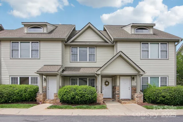 $258,900 | 22 Rotunda Circle, Asheville, NC 28806