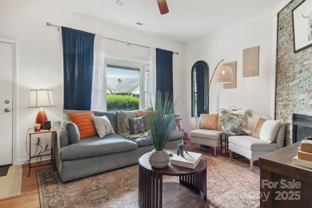 $258,900 | 22 Rotunda Circle, Asheville, NC 28806