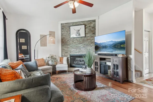 $258,900 | 22 Rotunda Circle, Asheville, NC 28806