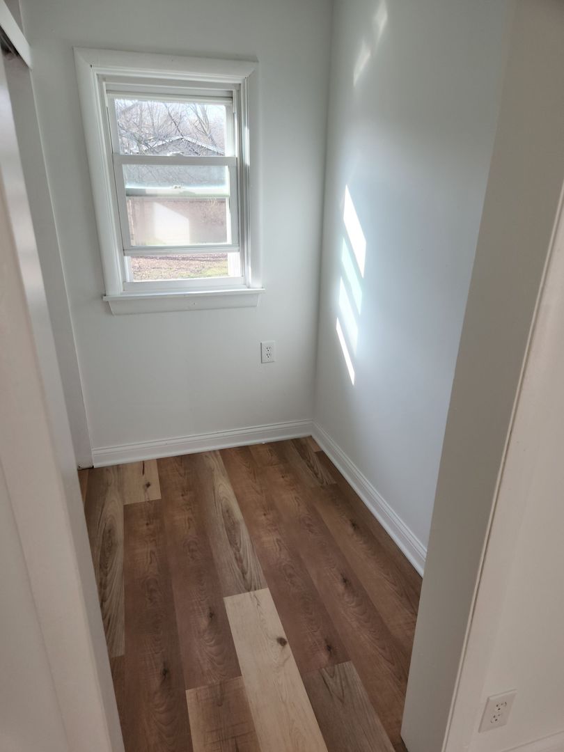 264 North Jackson Street, Unit 1 Elgin, IL 60123 - Photo 13 of 29