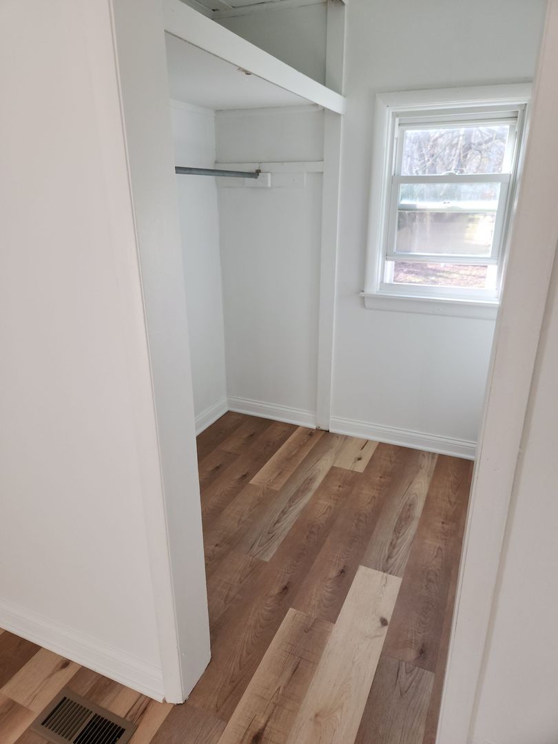 264 North Jackson Street, Unit 1 Elgin, IL 60123 - Photo 14 of 29