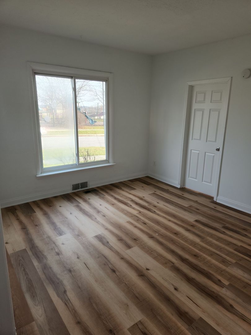 264 North Jackson Street, Unit 1 Elgin, IL 60123 - Photo 24 of 29