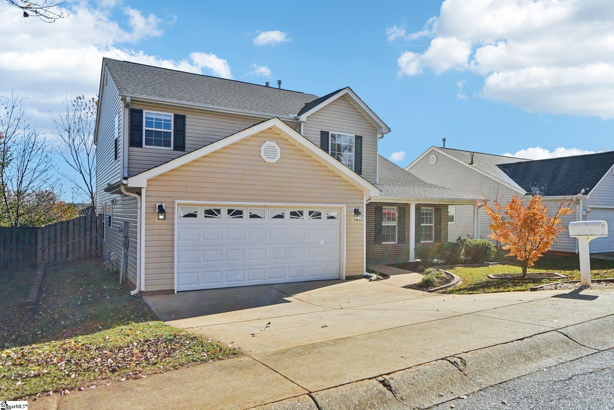 12 Seaside Lane Greer, SC 29650 - Photo 3 of 33 Gallery Image 3