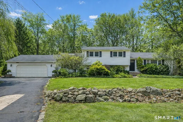 $639,900 | 524 Nortontown Road, Guilford, CT 06437