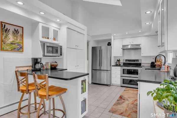 $639,900 | 524 Nortontown Road, Guilford, CT 06437