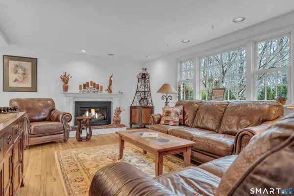 $639,900 | 524 Nortontown Road, Guilford, CT 06437