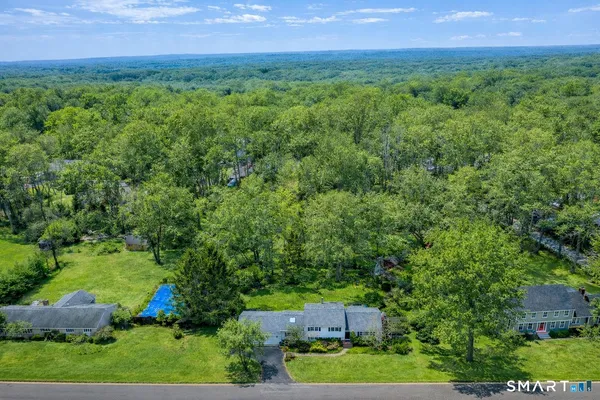 $639,900 | 524 Nortontown Road, Guilford, CT 06437