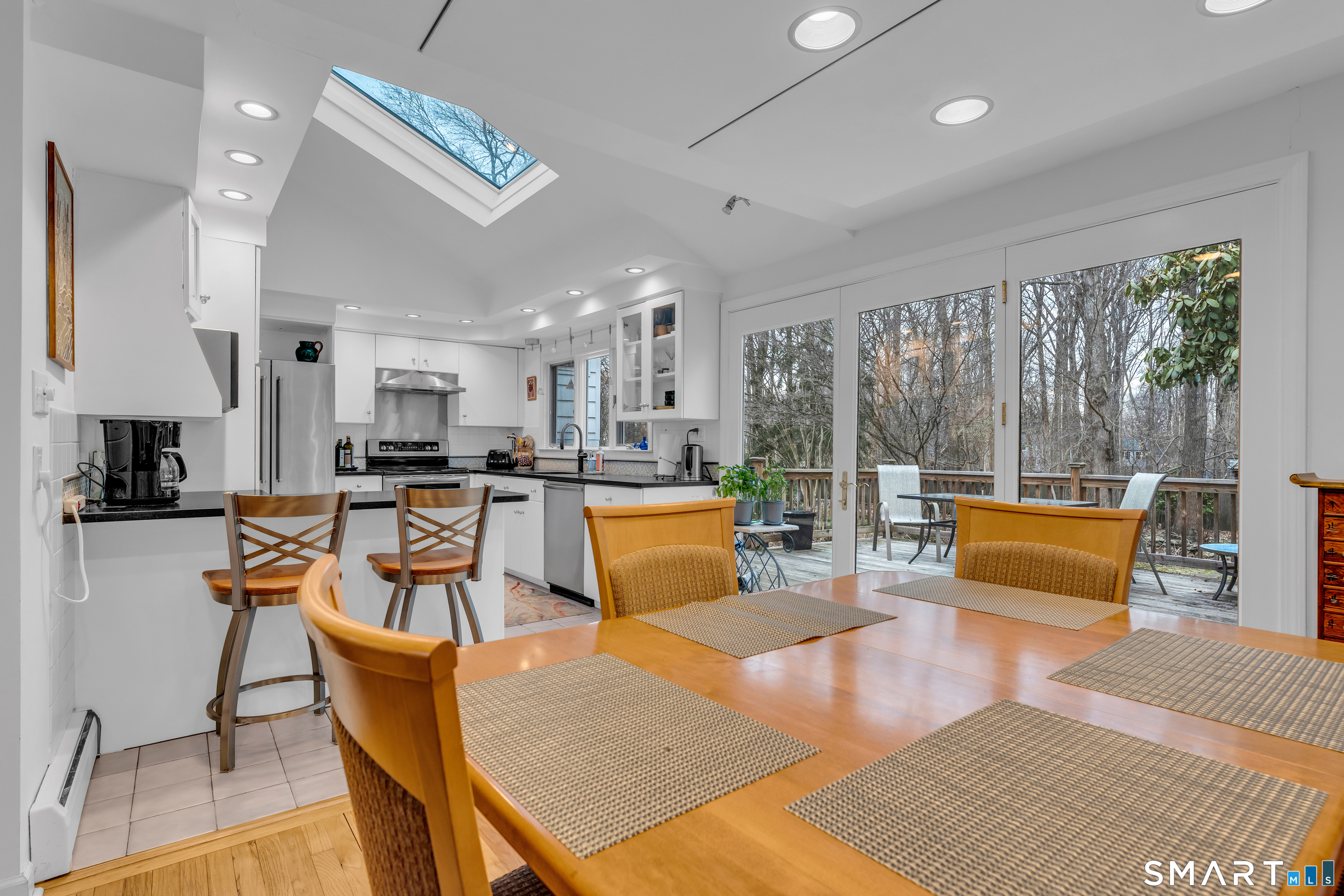 524 Nortontown Road Guilford, CT 06437 - Photo 9 of 39