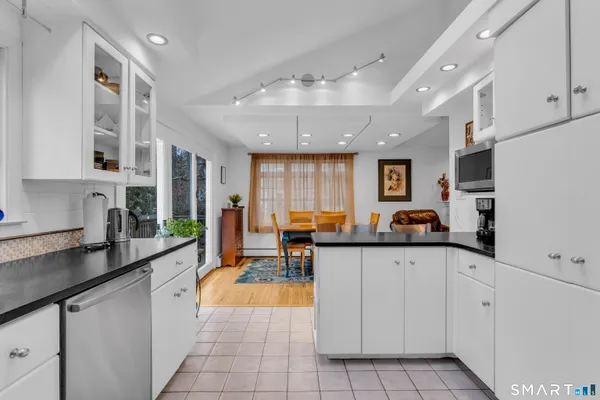 $639,900 | 524 Nortontown Road, Guilford, CT 06437