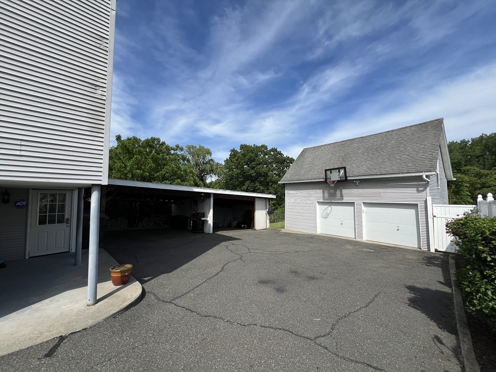 9 Indian Leap Street, Unit 1 Springfield, MA 01151 - Photo 2 of 14