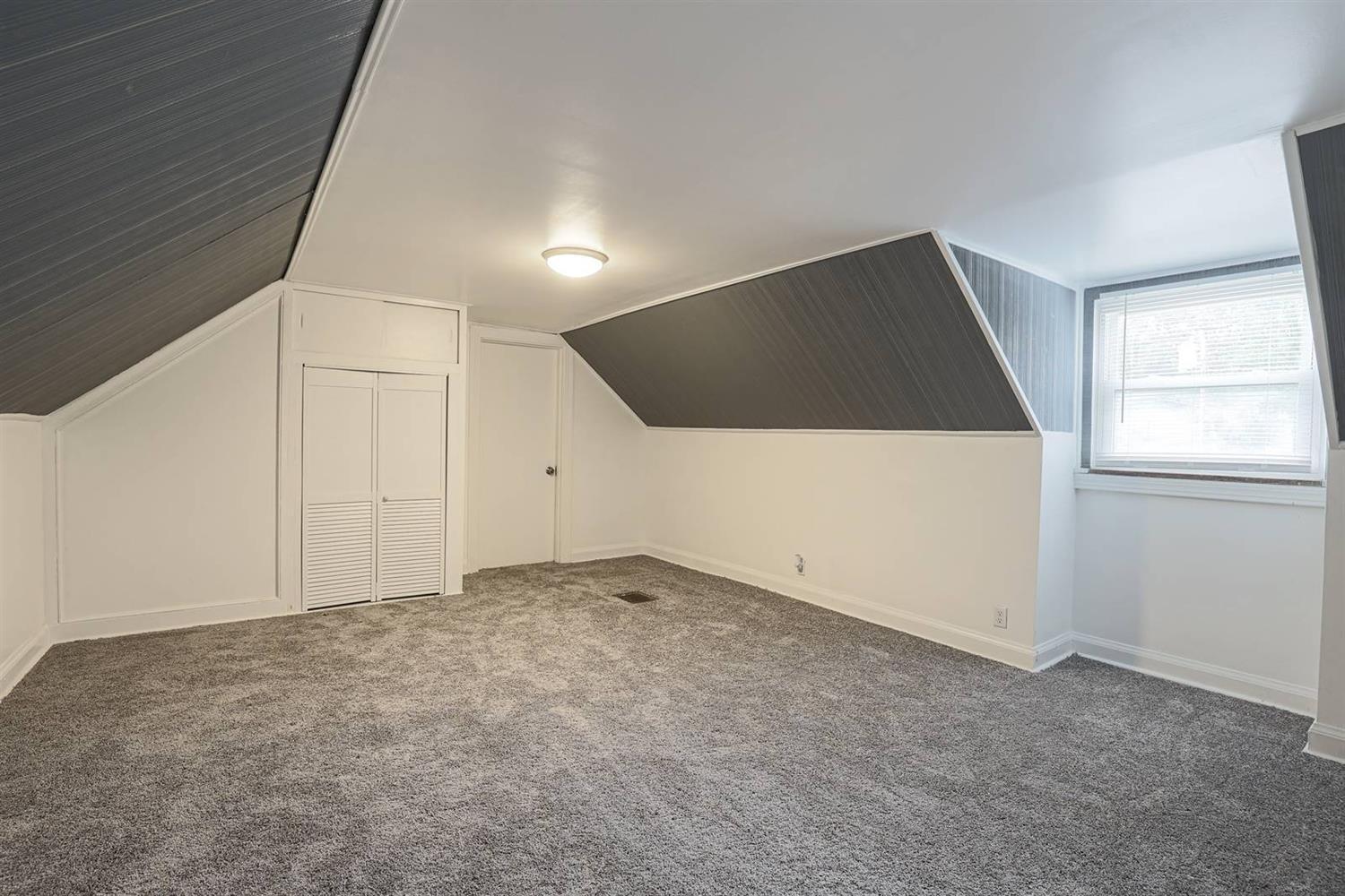 8061 Daly Road Cincinnati, OH 45224 - Photo 17 of 29