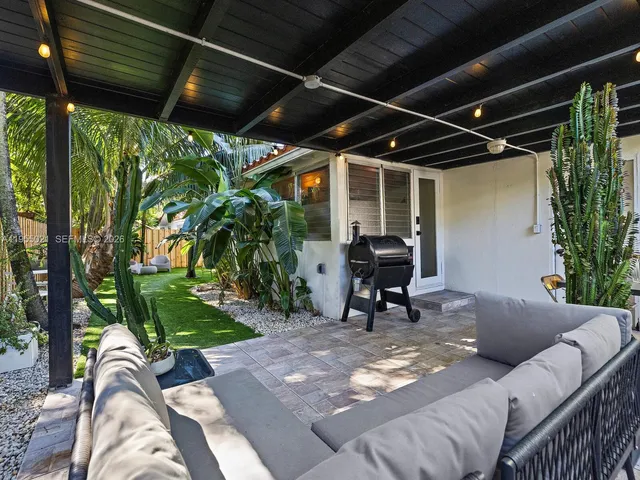 $799,000 | 1009 Northwest 11th Court, Miami, FL 33136