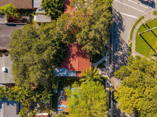 $799,000 | 1009 Northwest 11th Court, Miami, FL 33136