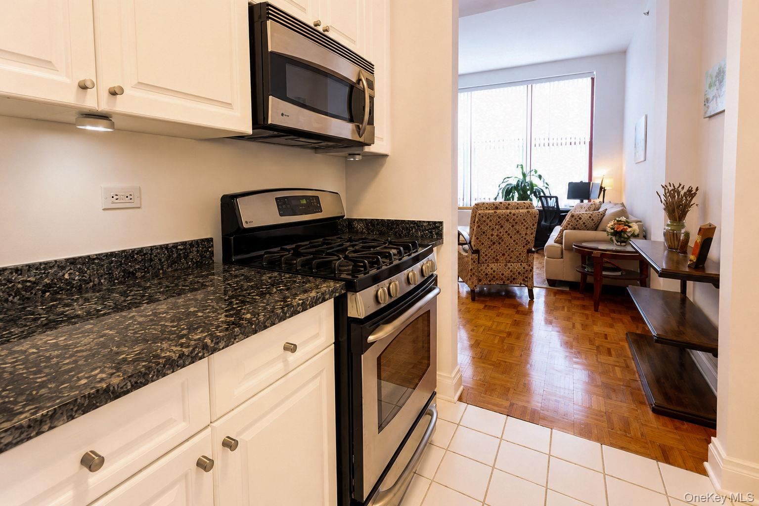 1 Scarsdale Road, Unit 409 Tuckahoe, NY 10707 - Photo 23 of 42