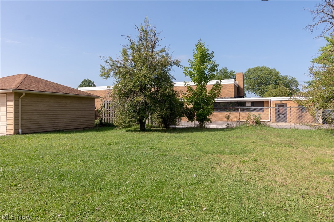 15025 Rockside Road Maple Heights, OH 44137 - Photo 25 of 26