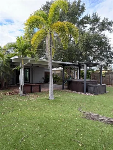 $350,000 | 9045 3rd Street North, St. Petersburg, FL 33702