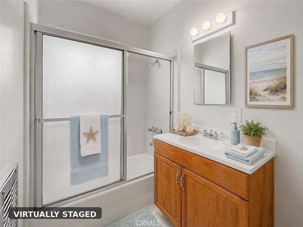 1049 3rd Street Hermosa Beach, CA 90254 - Photo 11 of 21 1051 3rd St - Virtually Staged Bathroom