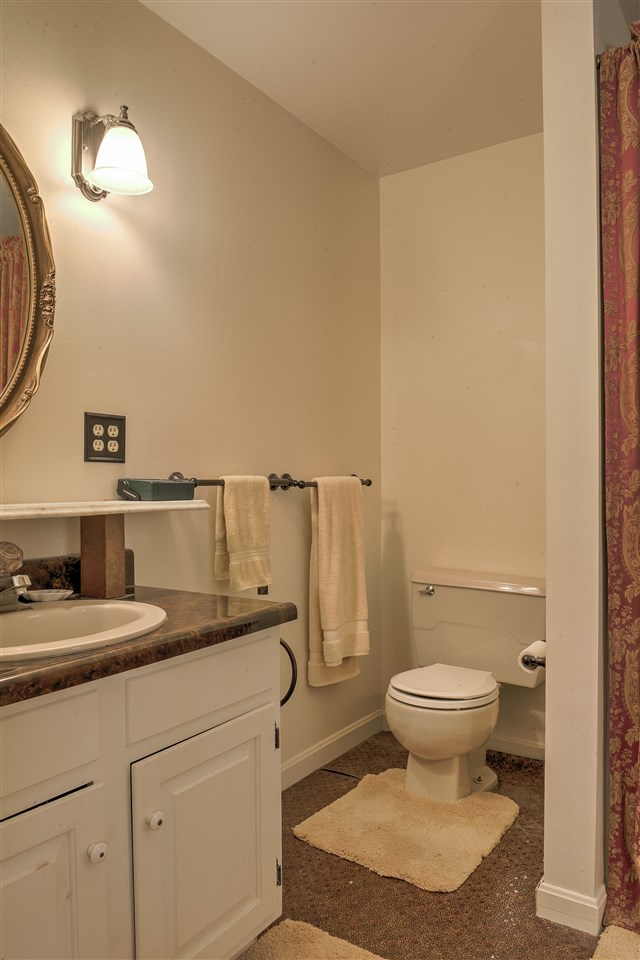 244 Hurricane Road Keene, NH 03431 - Photo 23 of 39