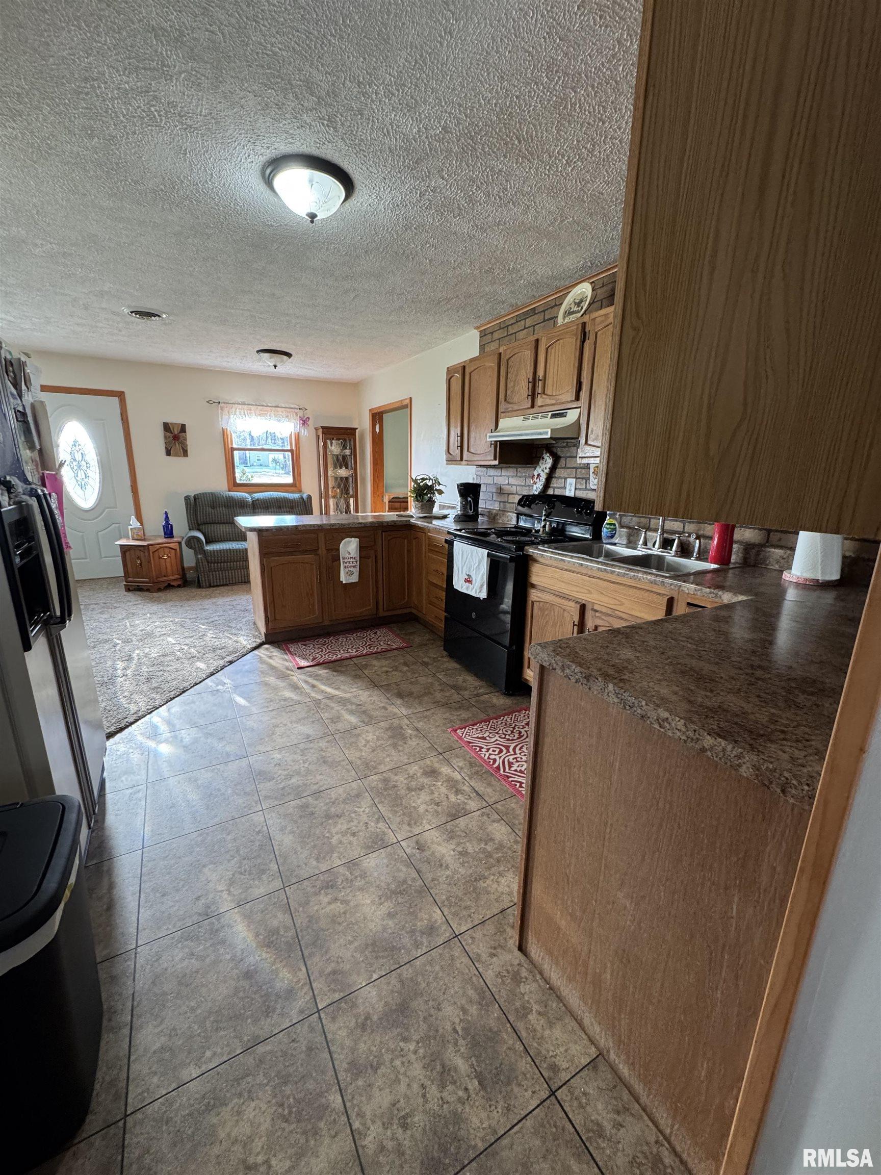 208 North Spillertown Road Marion, IL 62959 - Photo 8 of 21 Gallery Image 8