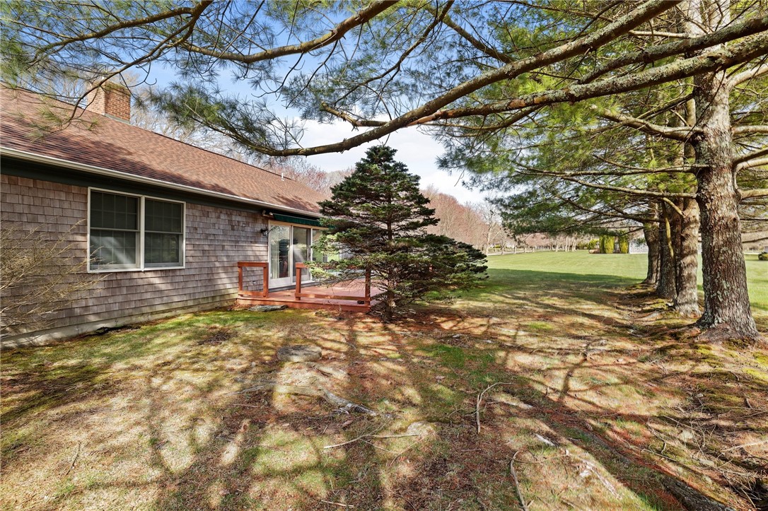 106 Oakland Farm Road Portsmouth, RI 02871 - Photo 38 of 50