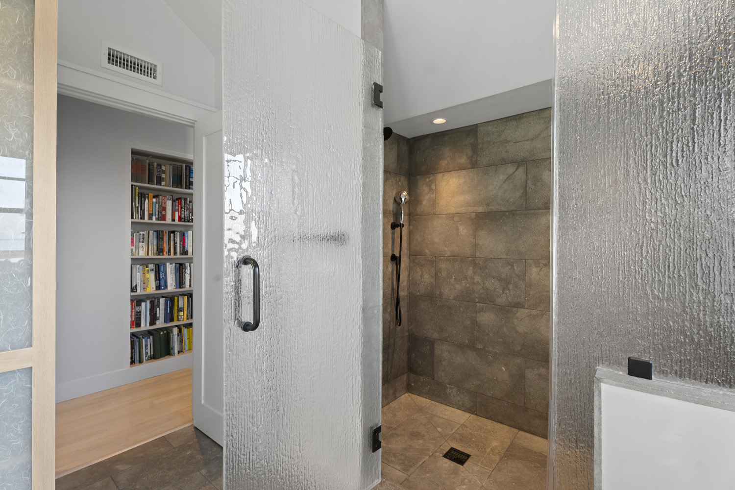308 S Road Chilmark, MA 02535 - Photo 27 of 41