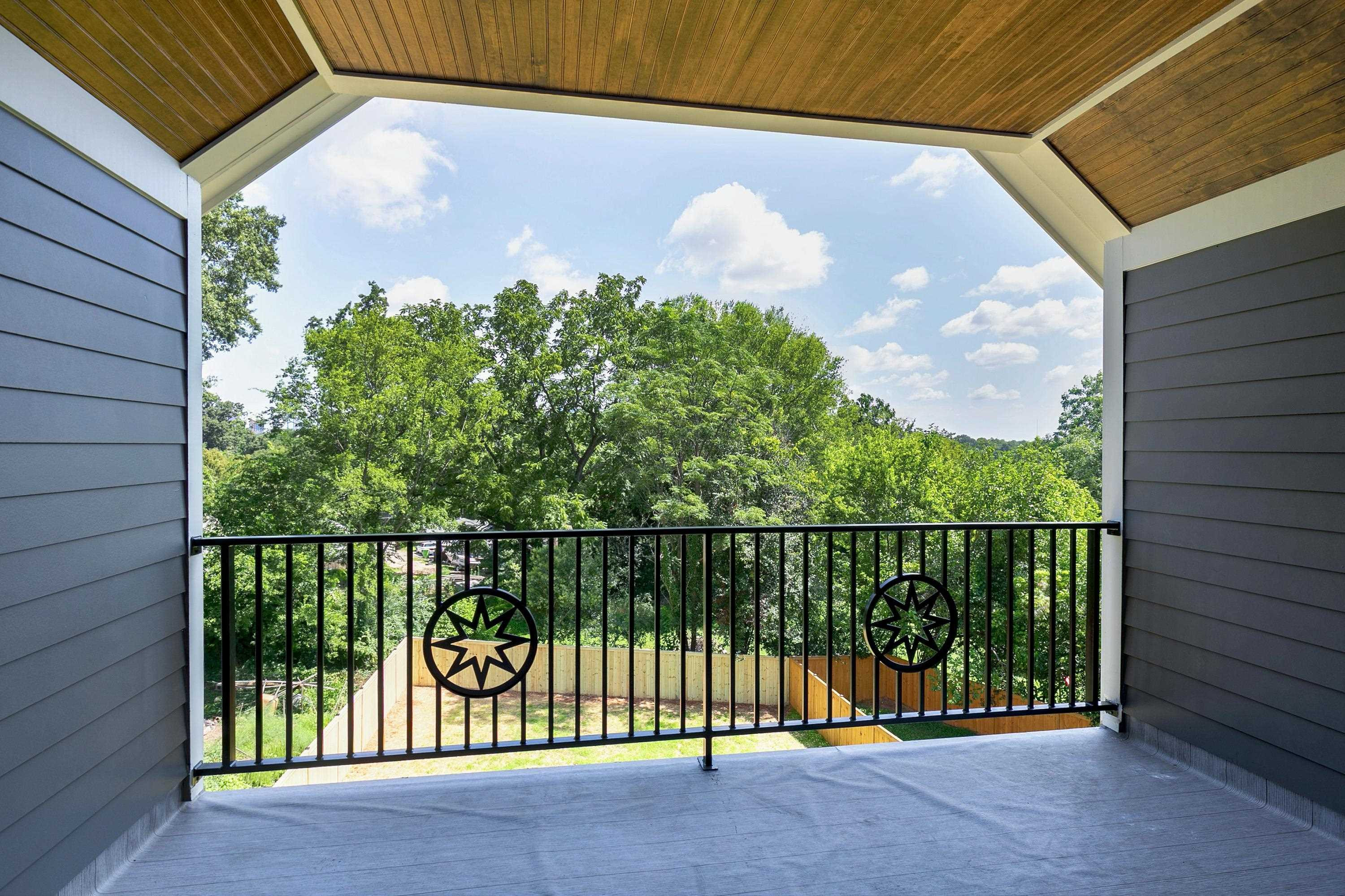 118 Summit Avenue Raleigh, NC 27603 - Photo 27 of 30 a view of a balcony