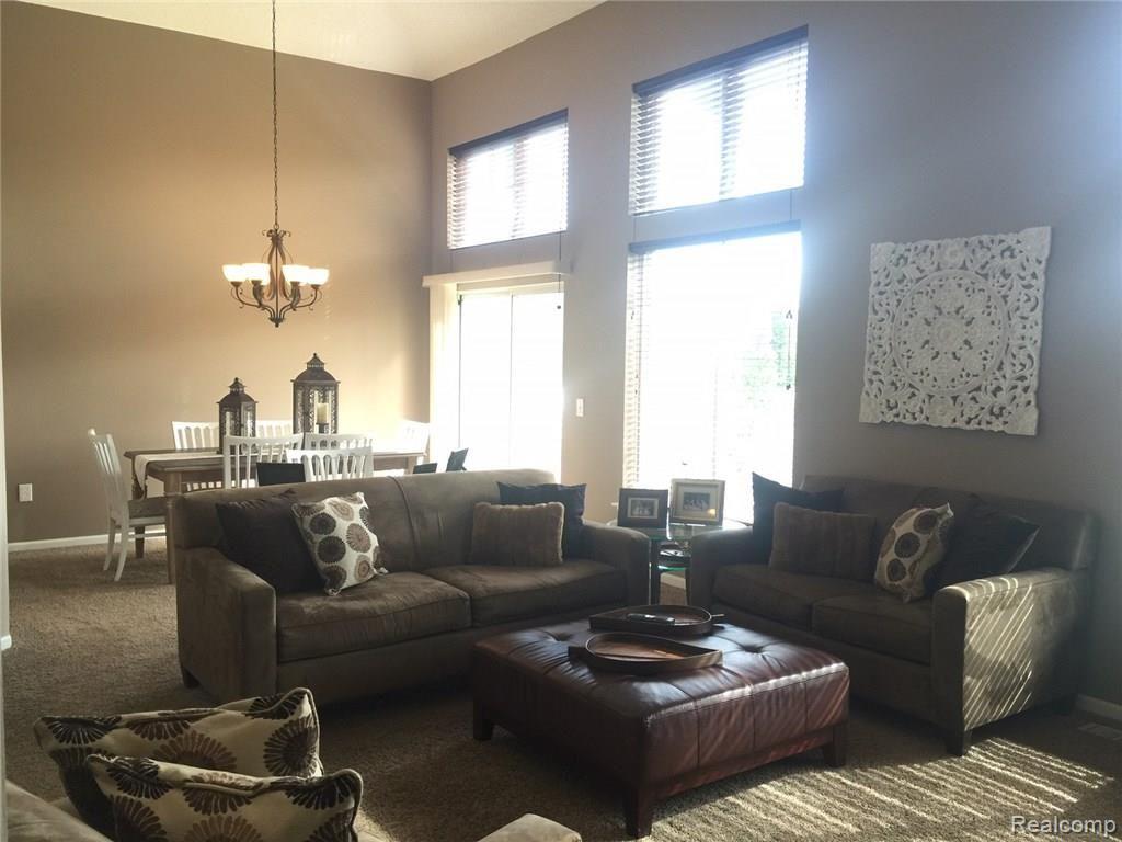 3241 Silverbrook Drive Rochester, MI 48306 - Photo 16 of 39 IMG_2817.JPG