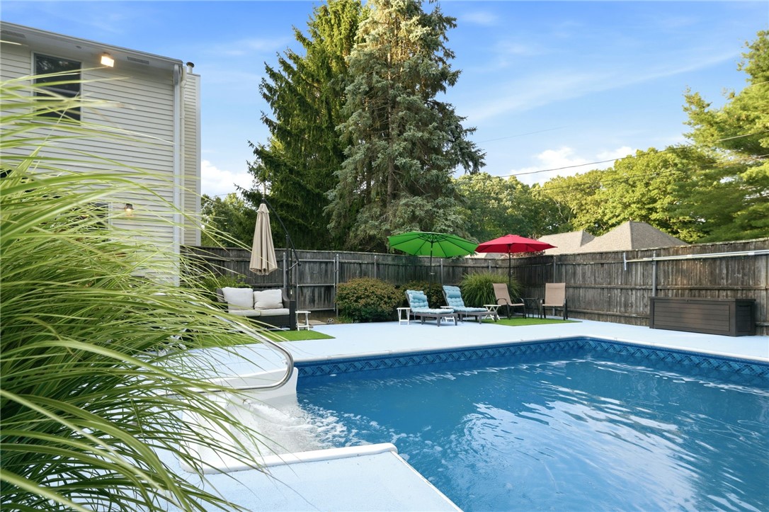 151 Rome Drive Cranston, RI 02921 - Photo 8 of 50